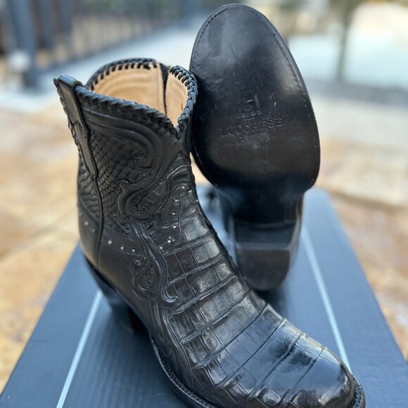 Lucchese Classics Women's 10 B Black Crocodile & Python Boots- WILL TAKE OFFERS - Picture 2 of 6